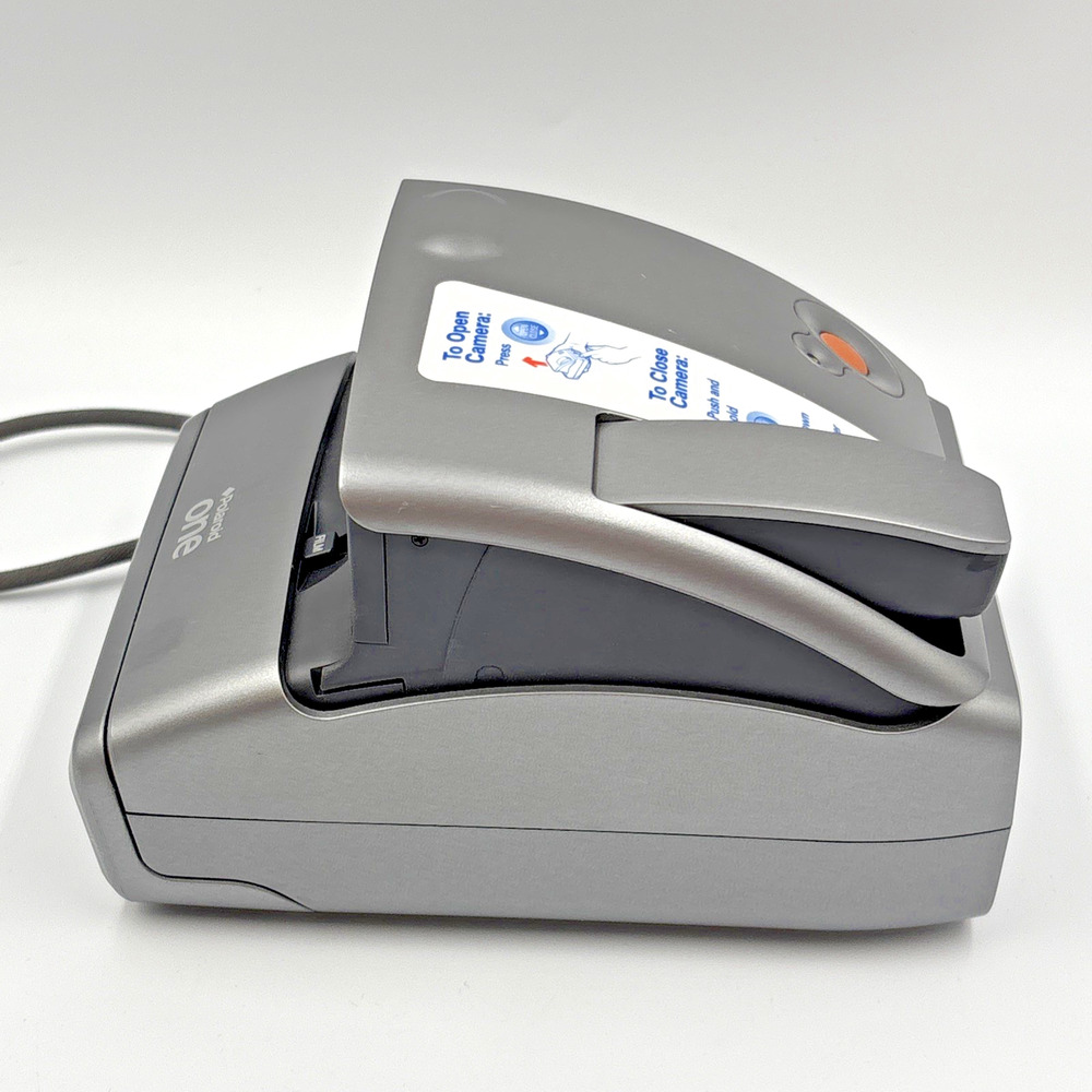 Polaroid One 600 Instant Film Camera Silver Folding Untested - Picture 3 of 6
